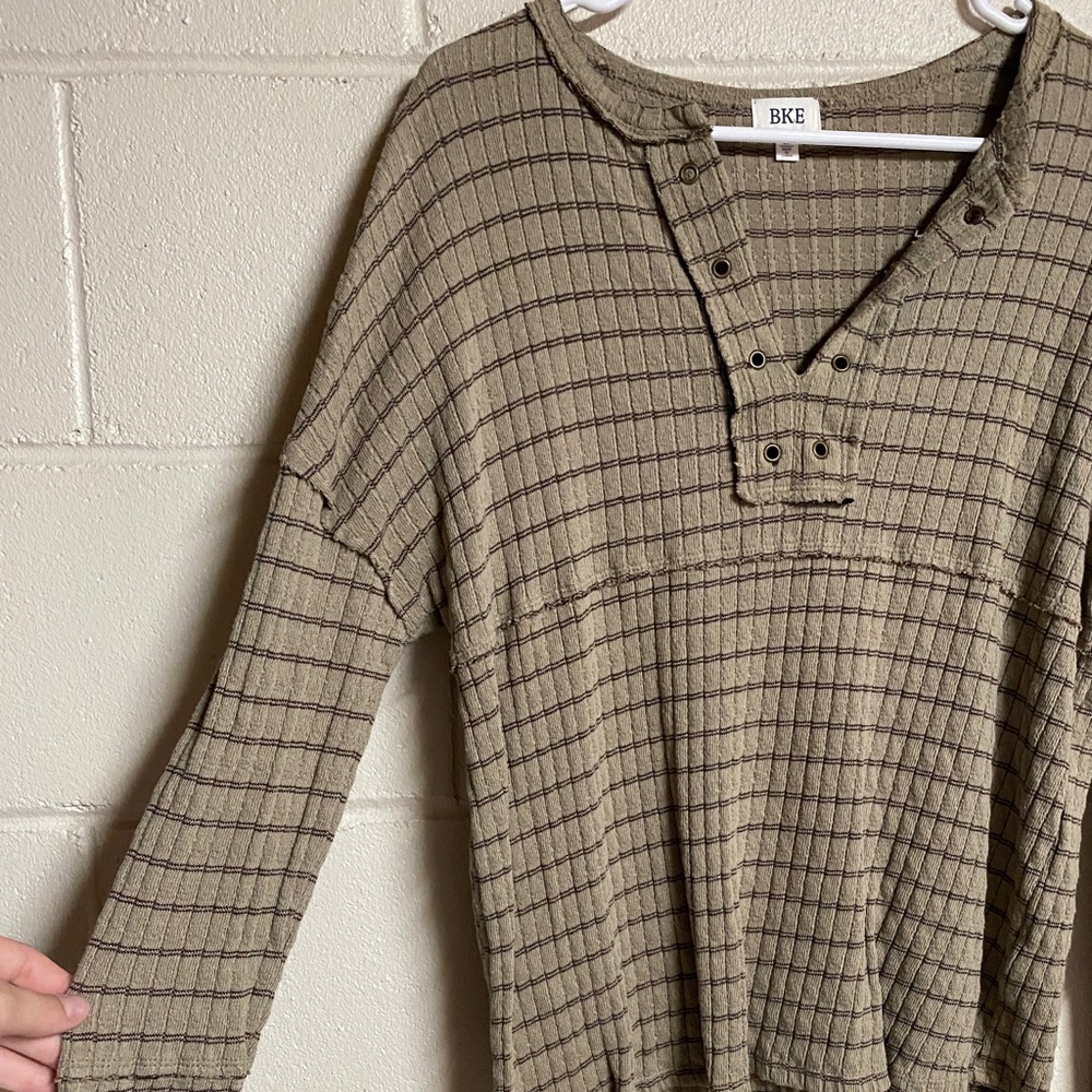 BKE Striped Long Sleeve Shirt with Eyelets for Lacing, Size Medium